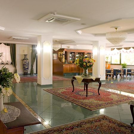Valdenza Hotel Campegine ภายนอก รูปภาพ