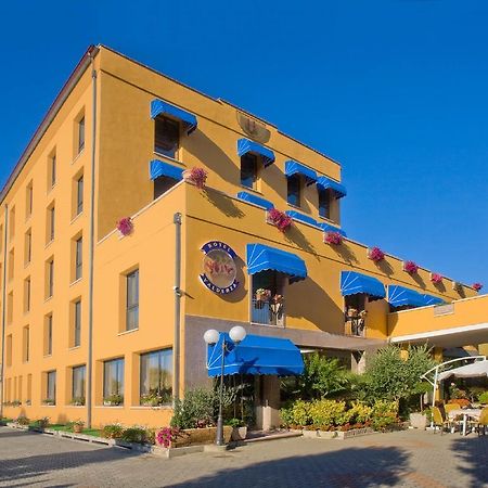 Valdenza Hotel Campegine ภายนอก รูปภาพ