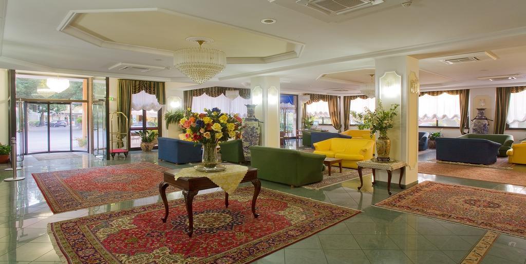 Valdenza Hotel Campegine ภายนอก รูปภาพ